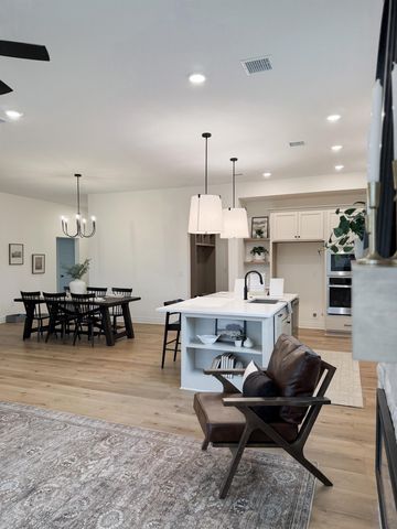 1630 N Forestview St, Wichita, KS 67235