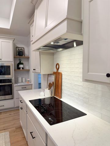 1630 N Forestview St, Wichita, KS 67235