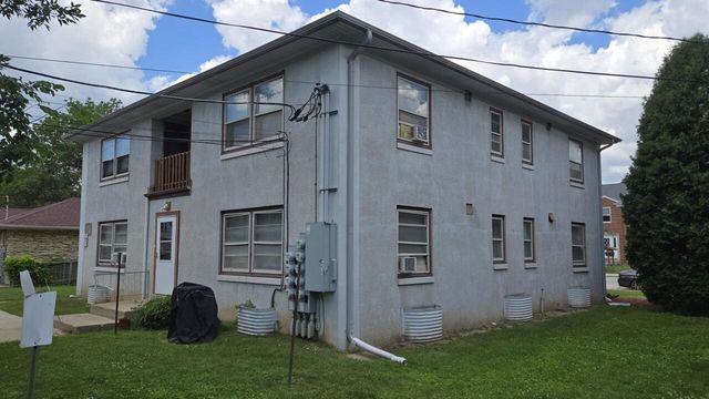 7323 W Center STREET, Wauwatosa, WI 53210