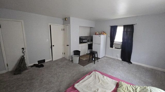 7323 W Center STREET, Wauwatosa, WI 53210