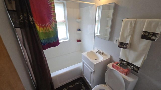 7323 W Center STREET, Wauwatosa, WI 53210
