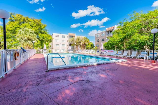 8501 NW 8th St 110, Miami, FL 33126