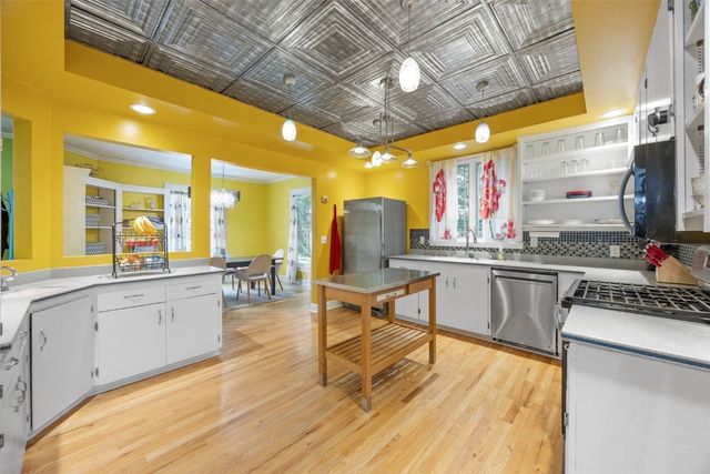 508 W 5th Street, Vinton, IA 52349