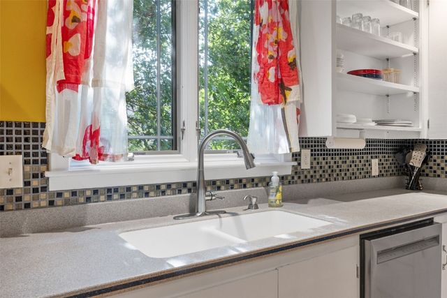 508 W 5th Street, Vinton, IA 52349