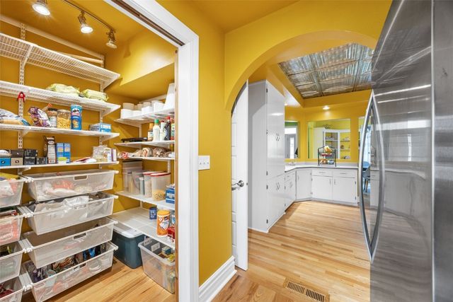 508 W 5th Street, Vinton, IA 52349