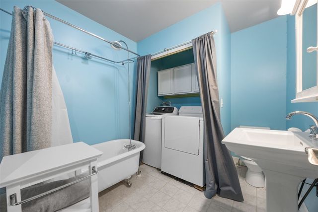 508 W 5th Street, Vinton, IA 52349