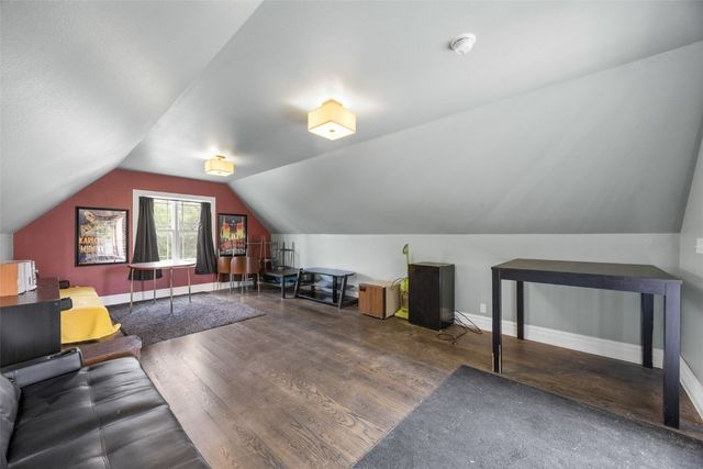 508 W 5th Street, Vinton, IA 52349