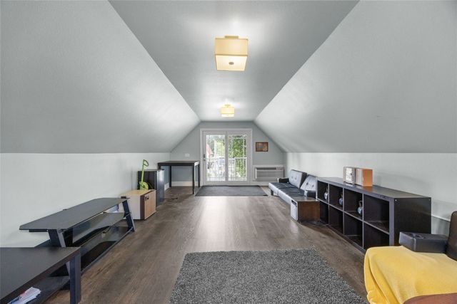 508 W 5th Street, Vinton, IA 52349