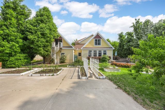 508 W 5th Street, Vinton, IA 52349