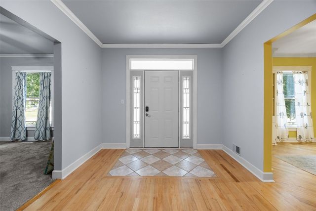 508 W 5th Street, Vinton, IA 52349