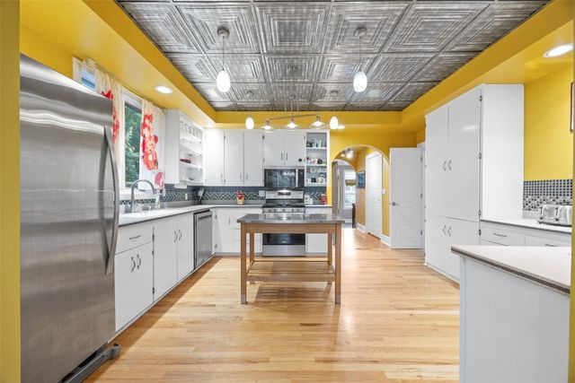 508 W 5th Street, Vinton, IA 52349