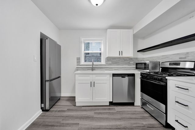 2152 W 21st Street 1R, Chicago, IL 60608