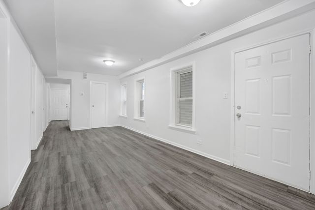2152 W 21st Street 1R, Chicago, IL 60608