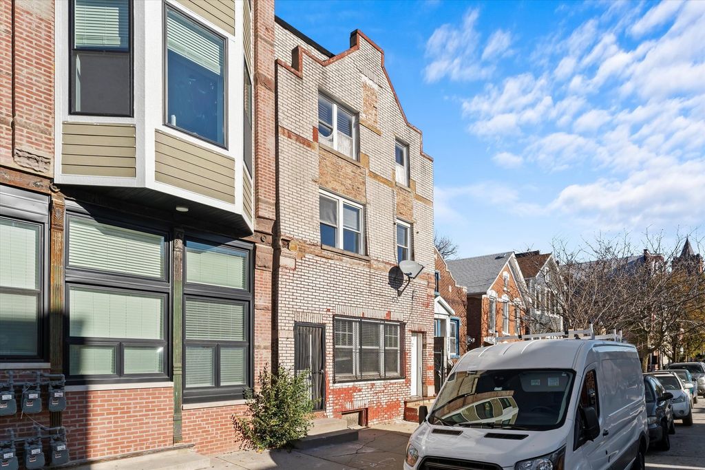2152 W 21st Street 1R, Chicago, IL 60608