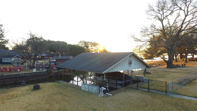 132 Tanda Trail, Trinidad, TX 75163