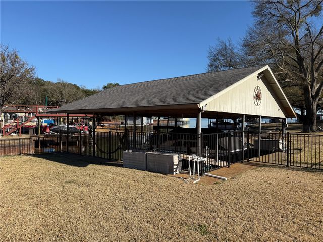 132 Tanda Trail, Trinidad, TX 75163