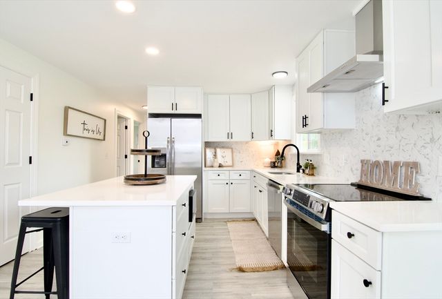 464 Poole St, Ludlow, MA 01056