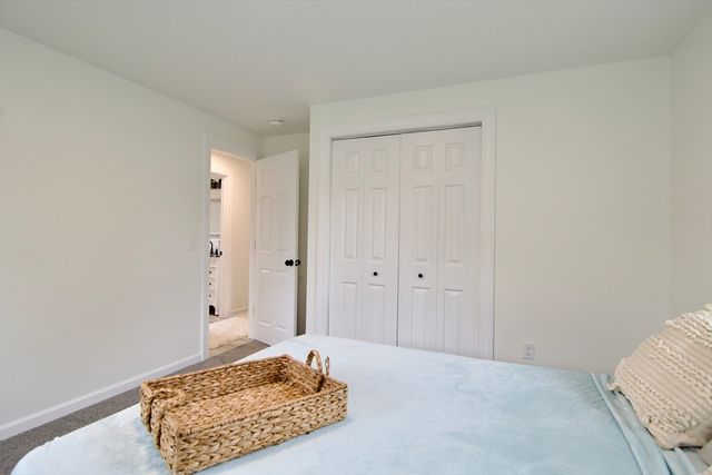 464 Poole St, Ludlow, MA 01056