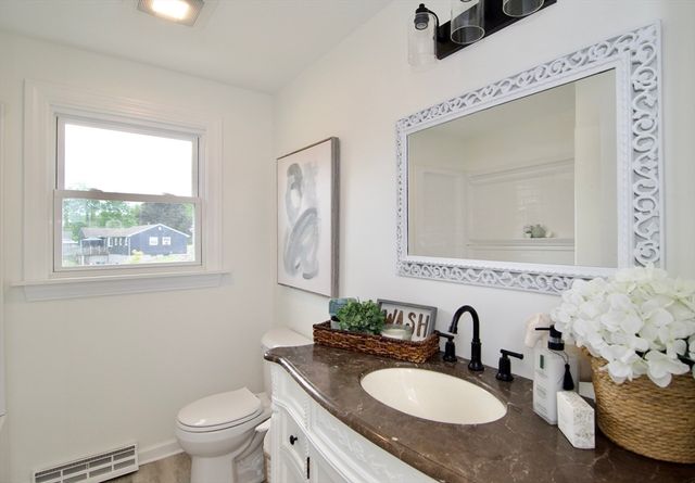 464 Poole St, Ludlow, MA 01056