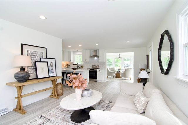 464 Poole St, Ludlow, MA 01056