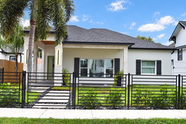 449 12TH AVENUE N, St Petersburg, FL 33701