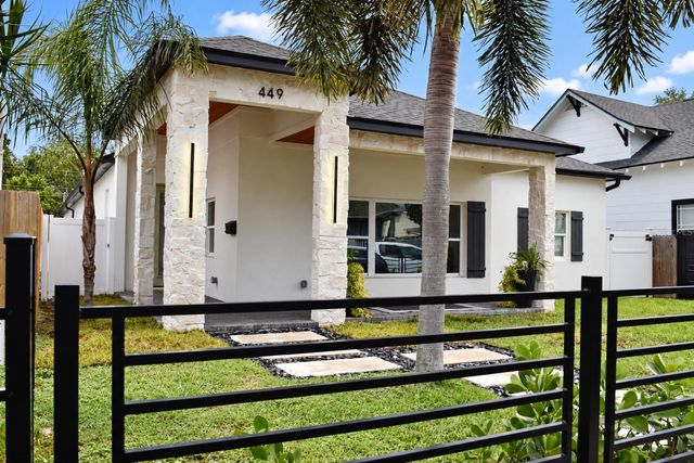 449 12TH AVENUE N, St Petersburg, FL 33701