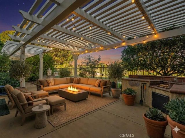 2972 Avenida De Autlan, Camarillo, CA 93010