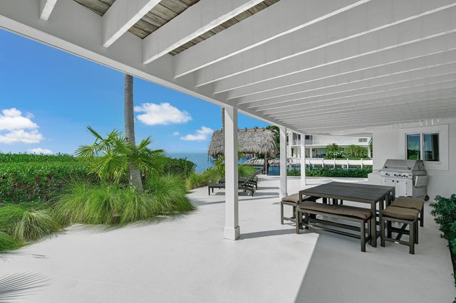 260 Plantation Avenue, Plantation Key, FL 33070