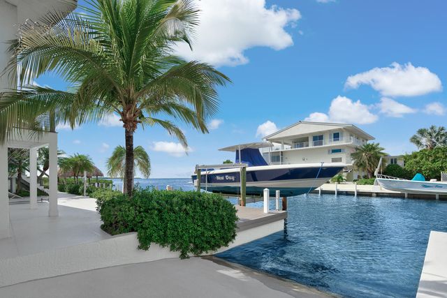 260 Plantation Avenue, Plantation Key, FL 33070