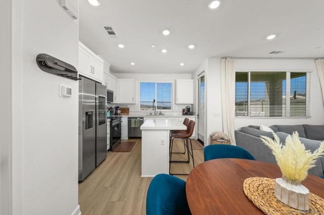 2158 Tributary Drive 1, Chula Vista, CA 91913