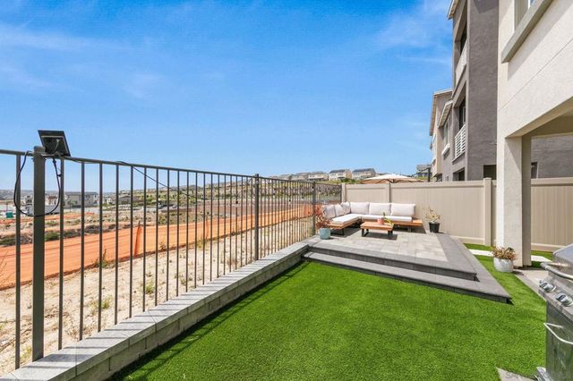 2158 Tributary Drive 1, Chula Vista, CA 91913
