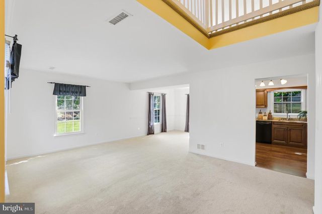 1301 CROSSTITCH DR, Herndon, VA 20170