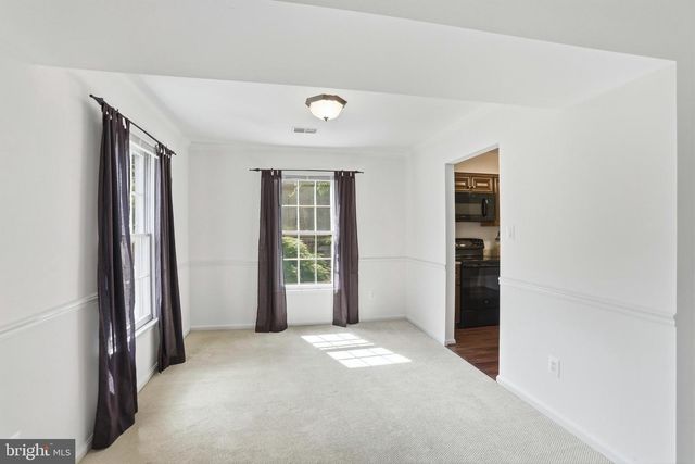 1301 CROSSTITCH DR, Herndon, VA 20170