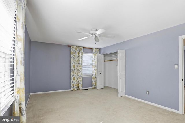 1301 CROSSTITCH DR, Herndon, VA 20170