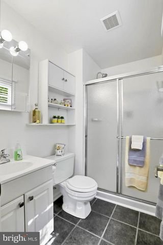1301 CROSSTITCH DR, Herndon, VA 20170