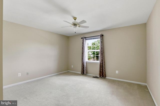 1301 CROSSTITCH DR, Herndon, VA 20170