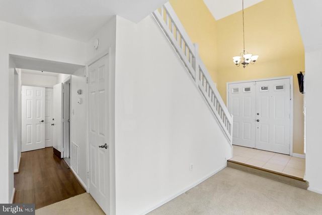 1301 CROSSTITCH DR, Herndon, VA 20170