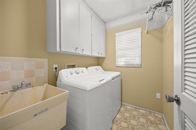 352 ARDENWOOD DRIVE, Englewood, FL 34223