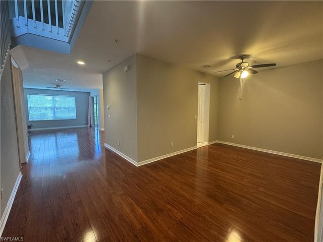 1410 Mariposa CIR 105, Naples, FL 34105