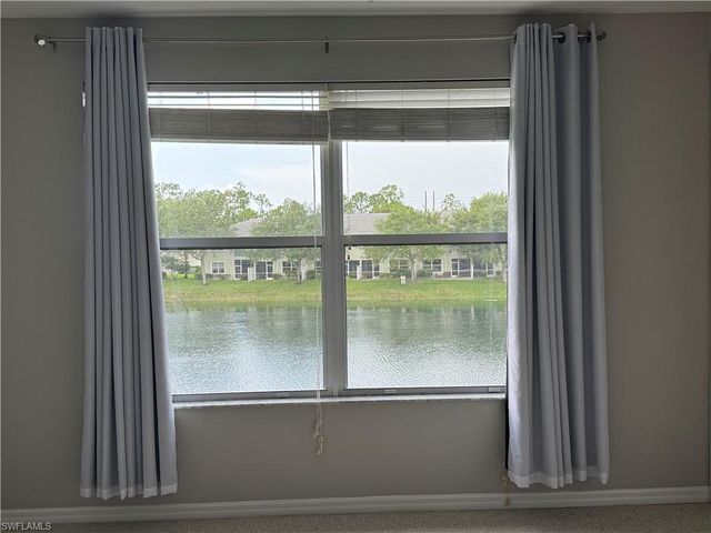 1410 Mariposa CIR 105, Naples, FL 34105