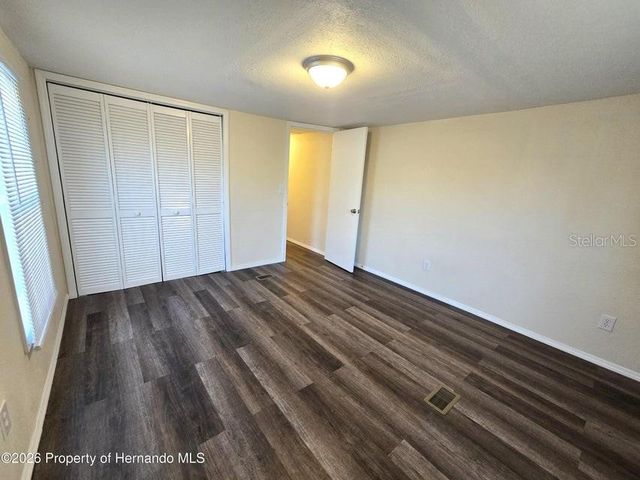 7338 FIRST LOOP AVENUE, Brooksville, FL 34613