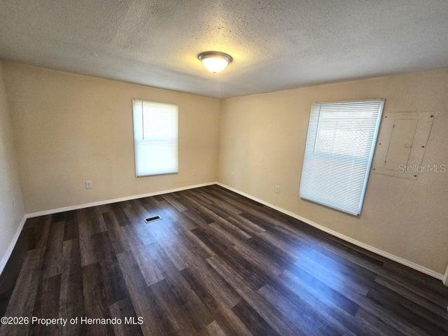 7338 FIRST LOOP AVENUE, Brooksville, FL 34613