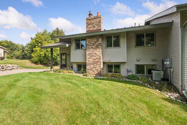 9775 Dorset Lane, Eden Prairie, MN 55347