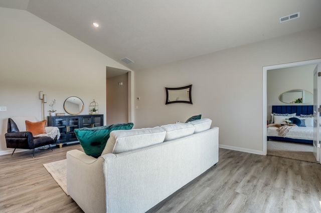 2800 S Maize Ct, Wichita, KS 67215