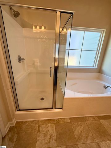 450 Lynnell Way, Moore, SC 29369