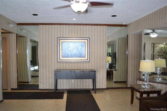245 Rumsey Road 6X, Yonkers, NY 10701