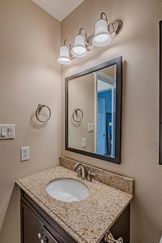 8304 Casa Gris Court NW, Albuquerque, NM 87120