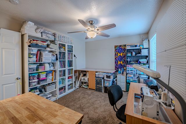 8304 Casa Gris Court NW, Albuquerque, NM 87120