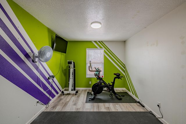 8304 Casa Gris Court NW, Albuquerque, NM 87120