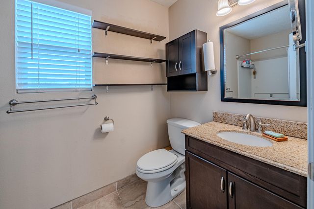 8304 Casa Gris Court NW, Albuquerque, NM 87120